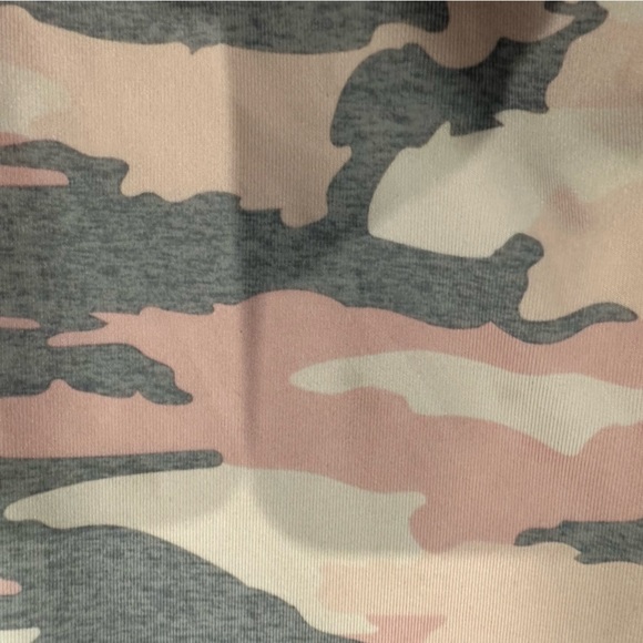 90 DEGREE BY REFLEX Sz S (7/8) KIDS PINK CAMOUFLAGE LEGGINGS - Picture 6 of 7